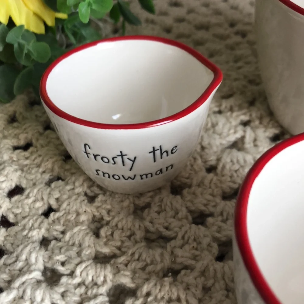 Rae Dunn FROSTY The Snowman Measuring Cup Set